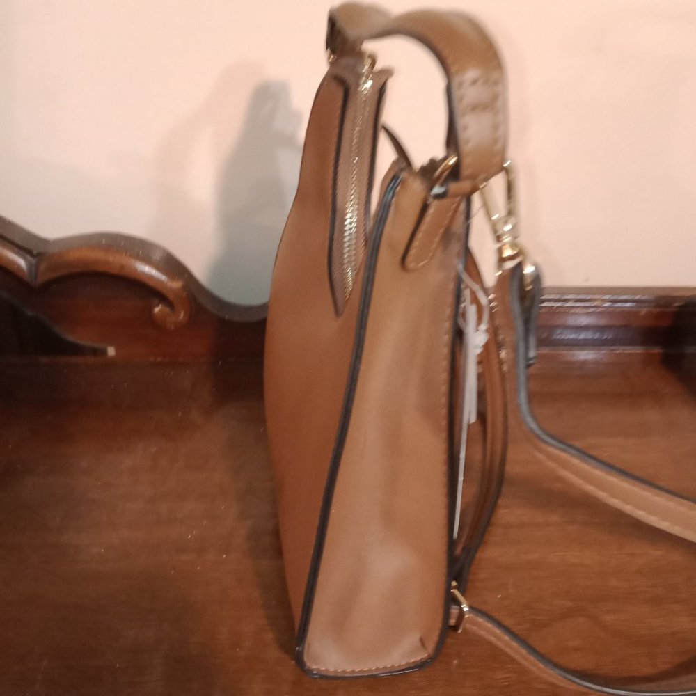 NWT - Mini No Boundaries Women's Trapezoid Crossbody Handbag - Cognac - Picture 2 of 4
